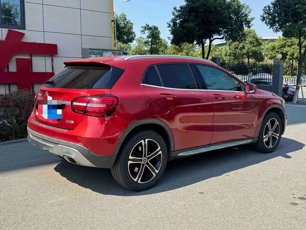 Mercedes-Benz GLA — миниатюра 3