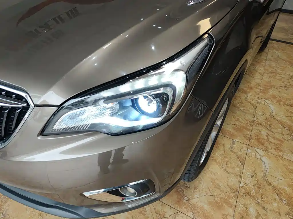 Buick Envision Plus — миниатюра 18