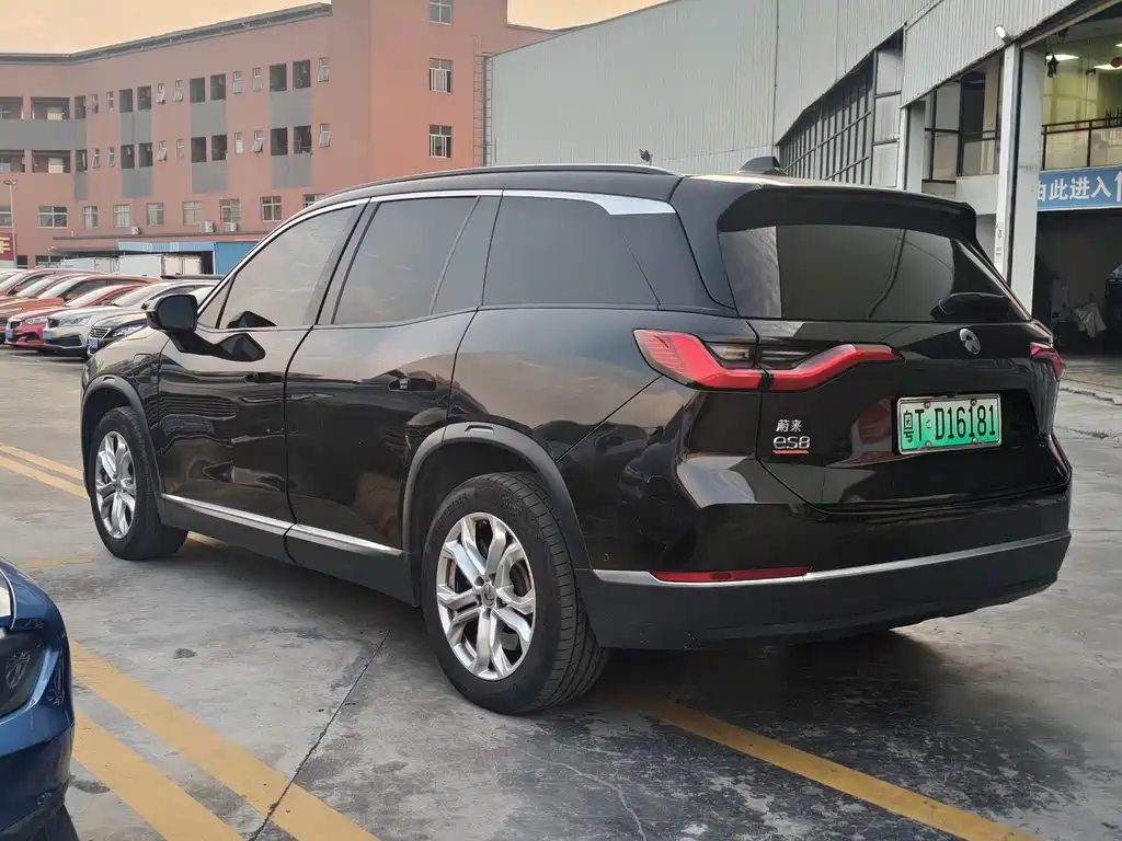 NIO ES8 — миниатюра 6