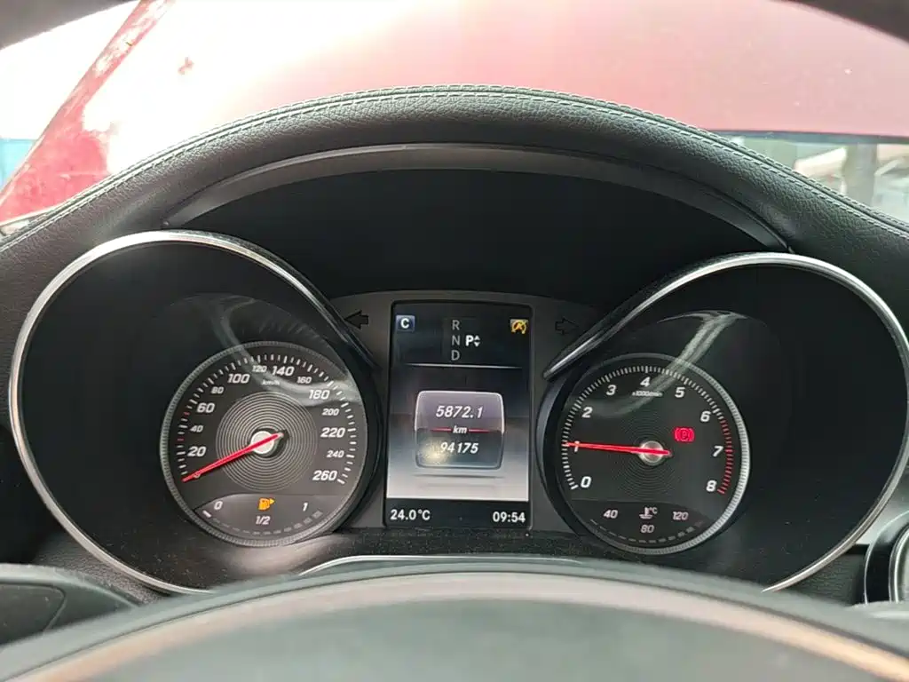 Mercedes-Benz C-Class — миниатюра 12