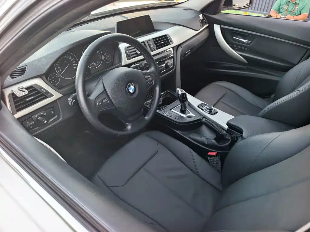 BMW 3 Series — миниатюра 9