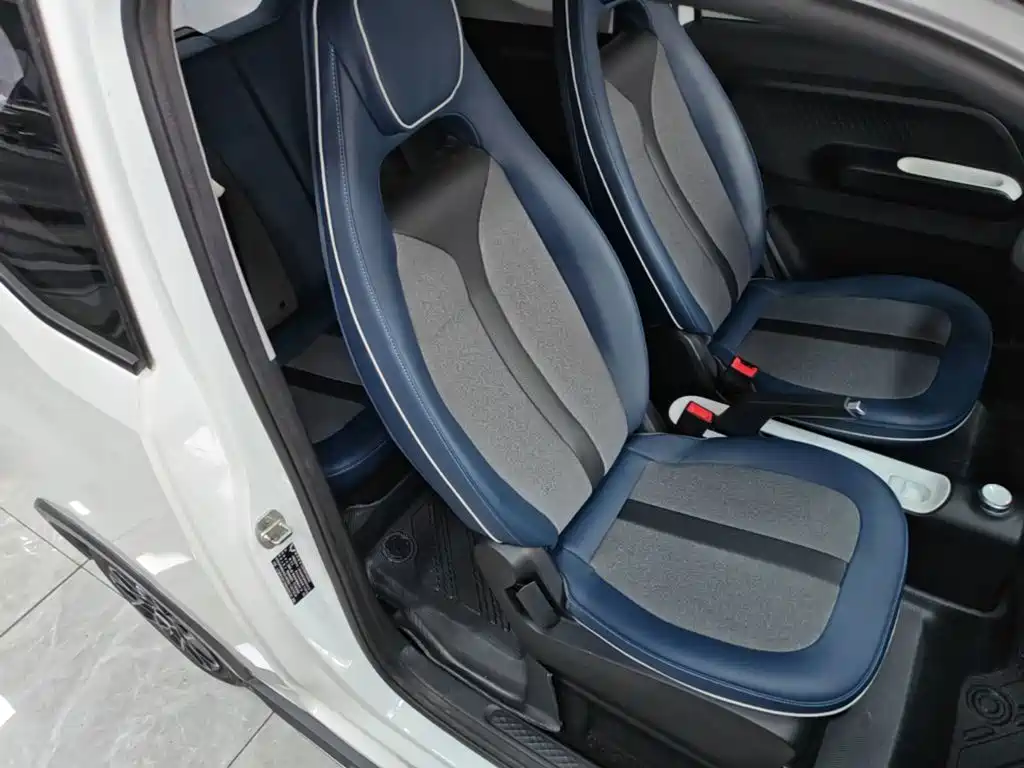 Wuling MINIEV — миниатюра 25