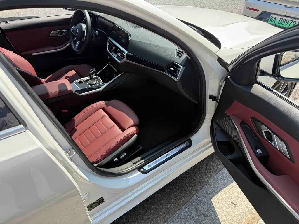 BMW 3 Series — миниатюра 4