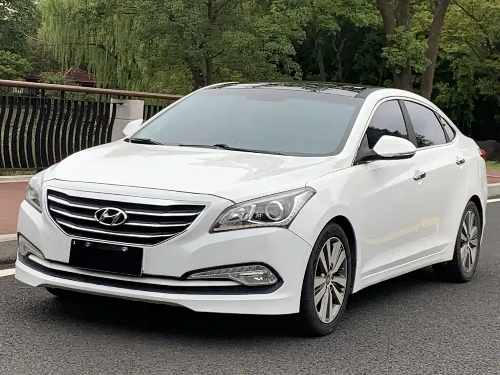 Hyundai Mistra 2014 1.8L AT Luxury DLX