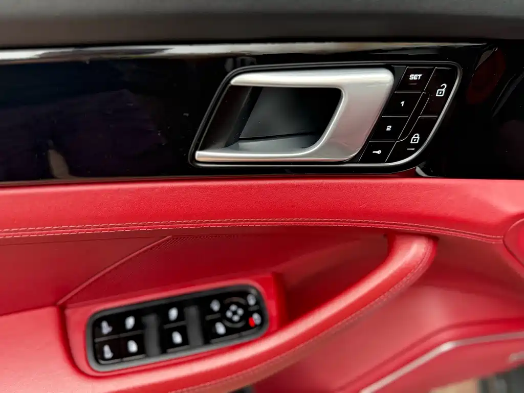 Porsche Panamera — миниатюра 10