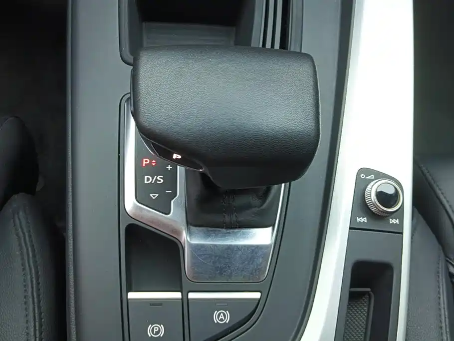 Audi A4L — миниатюра 16
