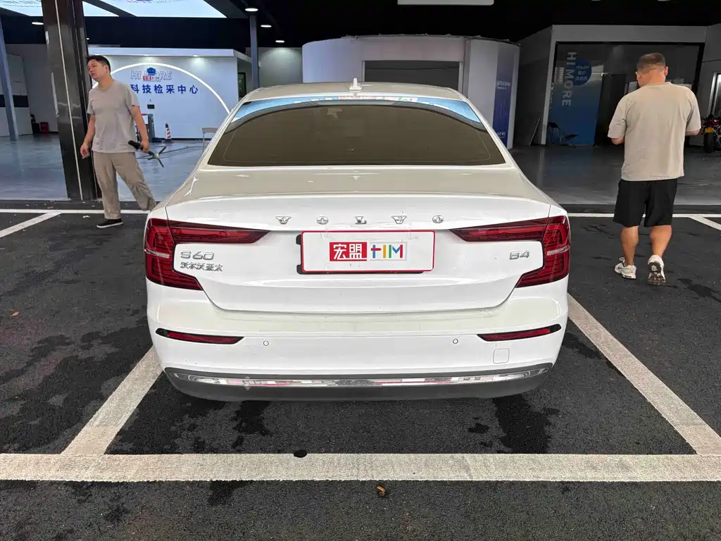 Volvo S60 — миниатюра 7