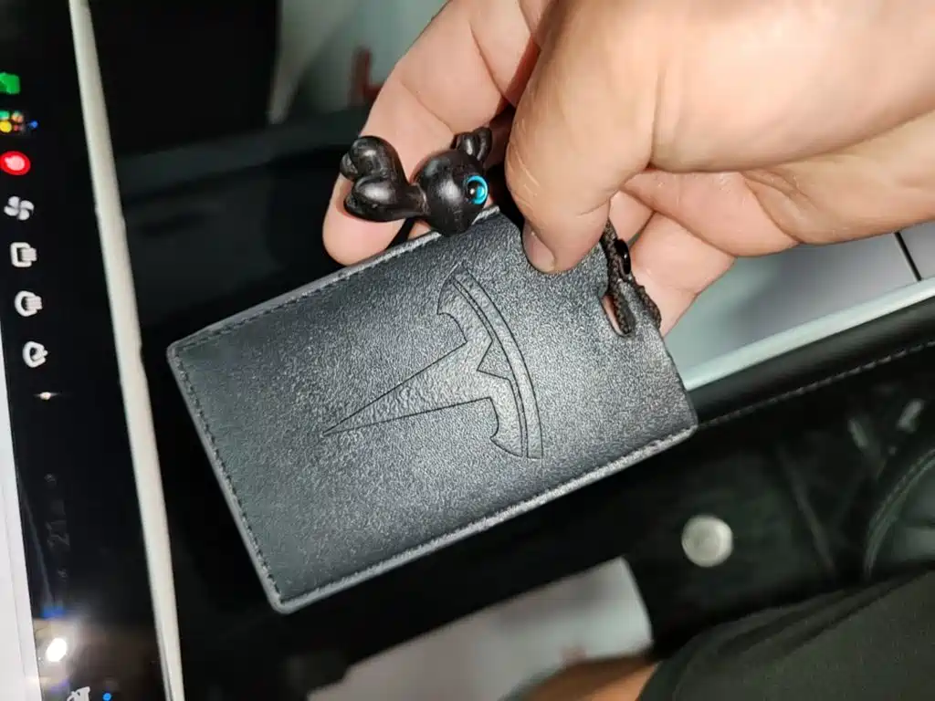 Tesla Model 3 — миниатюра 9