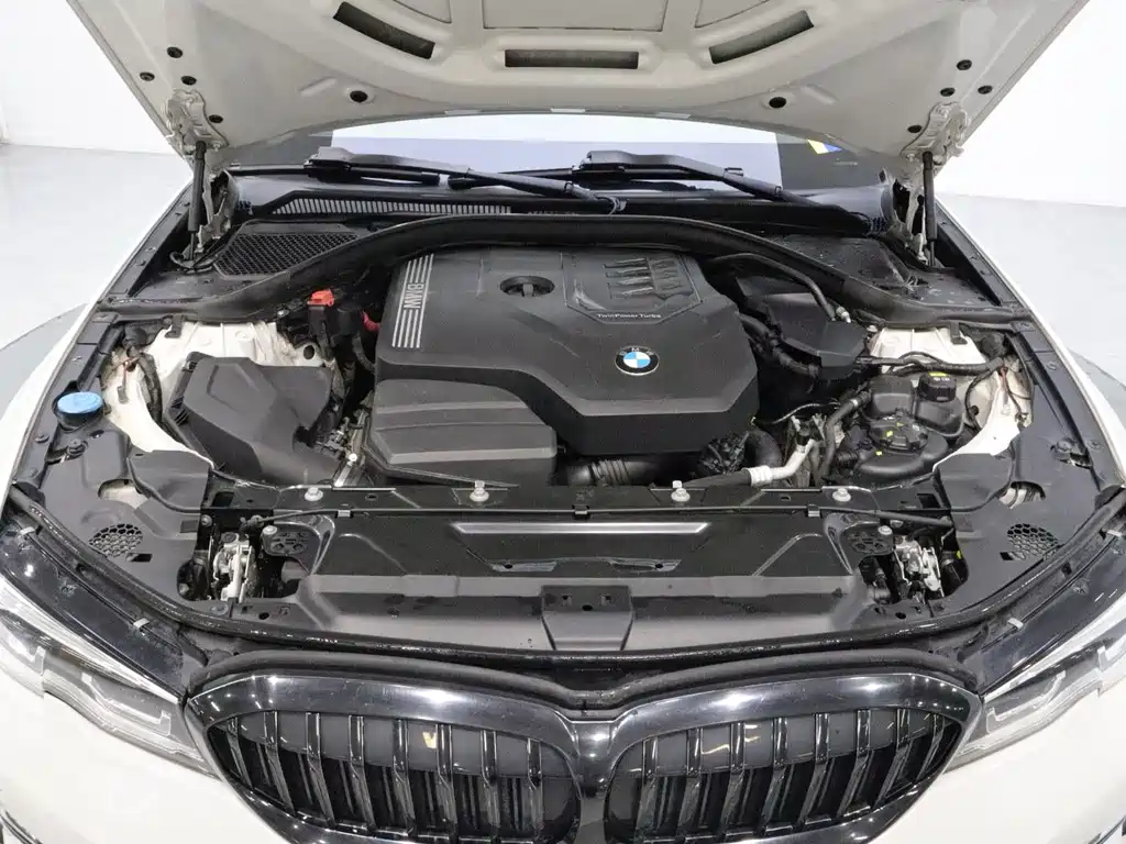 BMW 3 Series — миниатюра 20