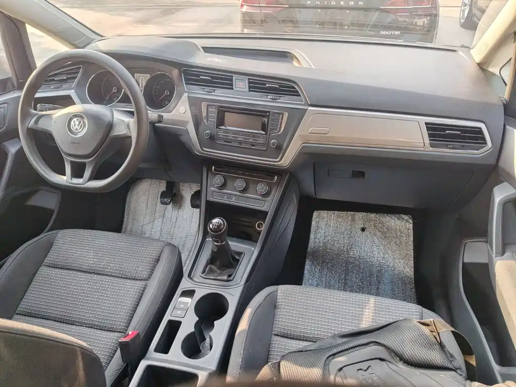 Volkswagen Touran — миниатюра 10