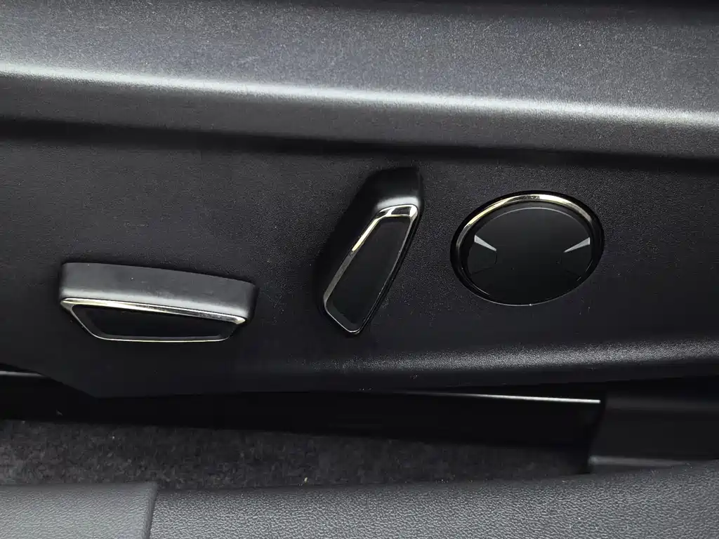 Ford Mondeo — миниатюра 16