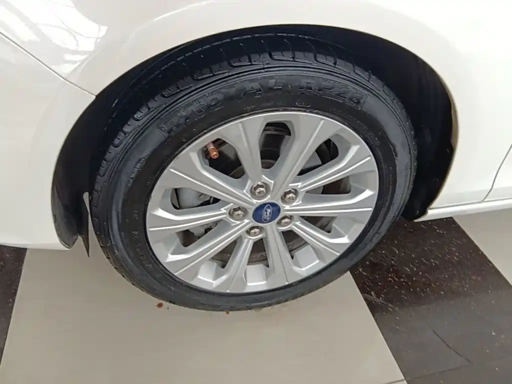Ford Escort — миниатюра 23