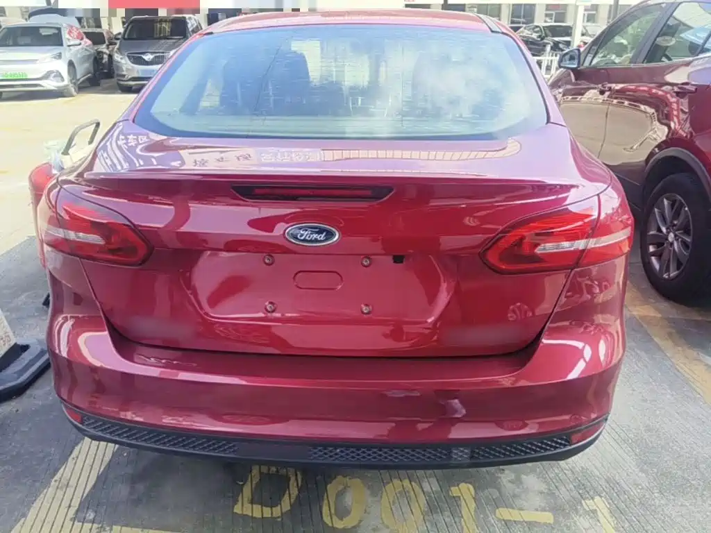 Ford Focus — миниатюра 6
