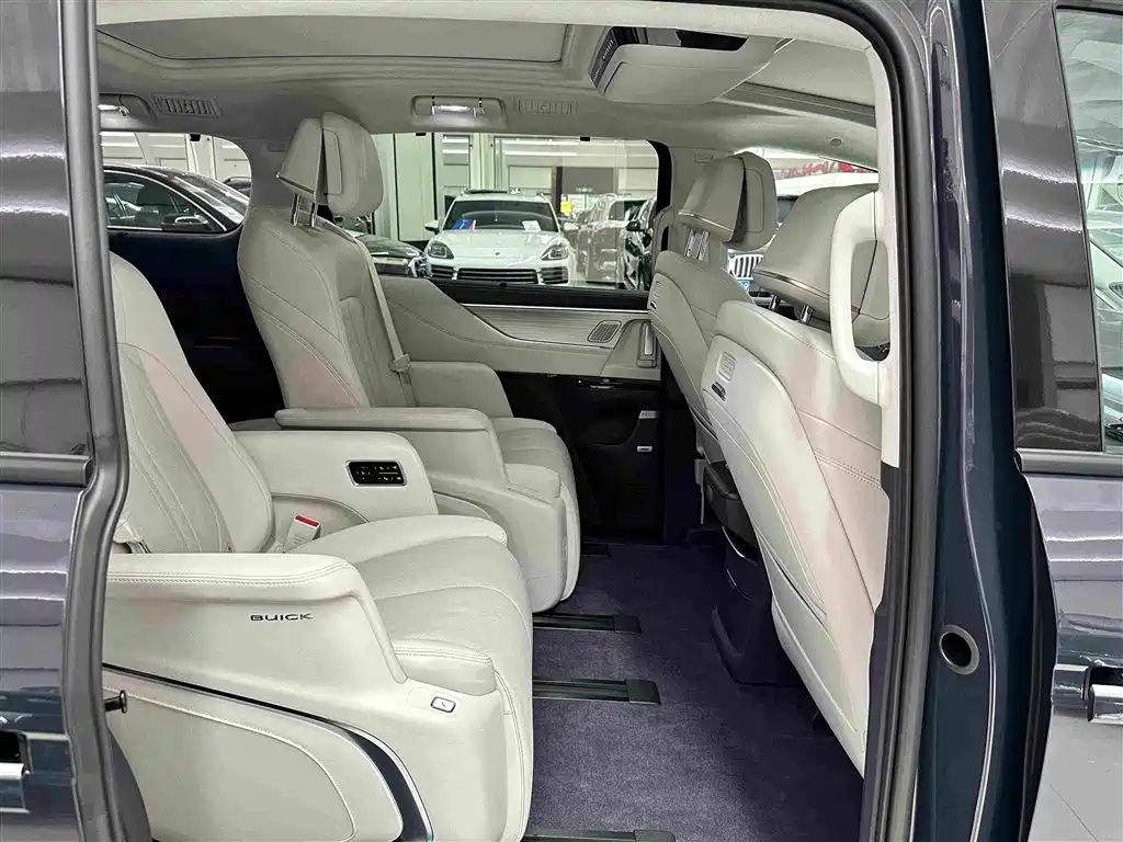 Buick GL8 Hybrid — миниатюра 15