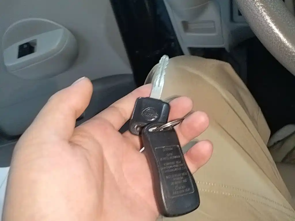 Nissan NV200 — миниатюра 9