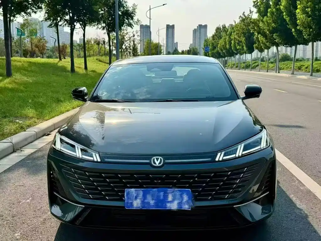 Changan Eado — миниатюра 2