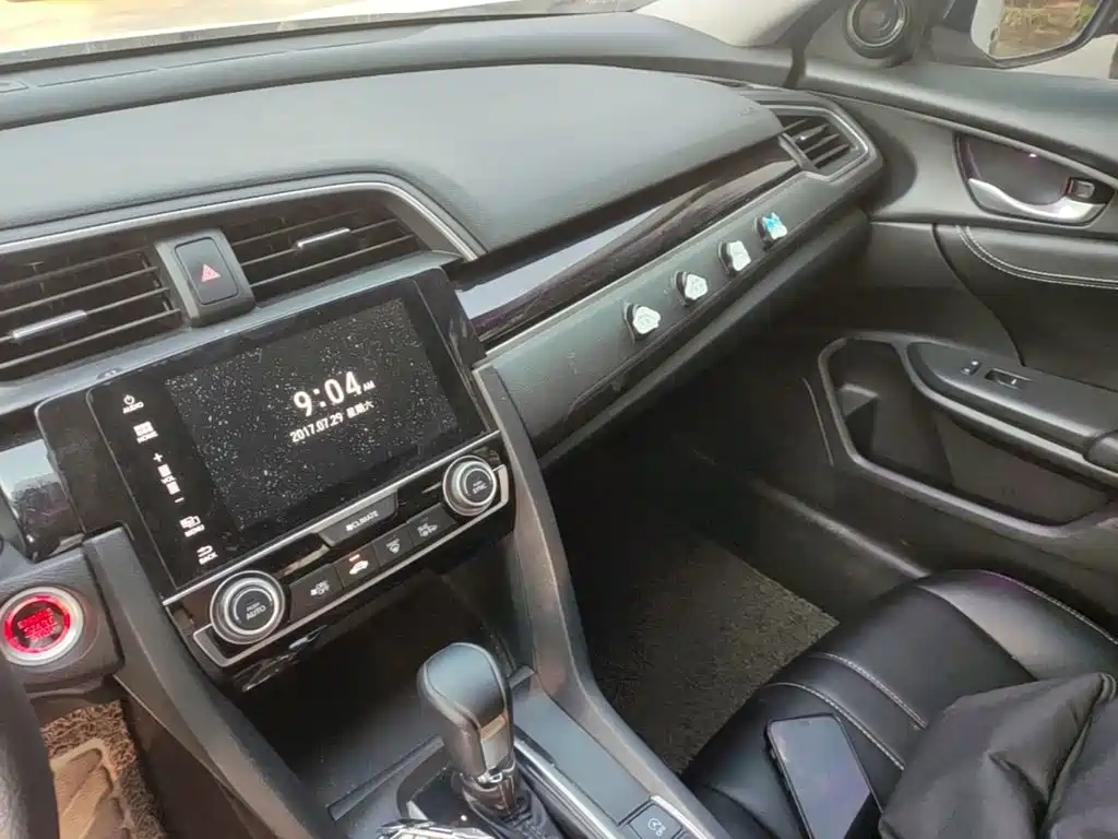 Honda Civic — миниатюра 13