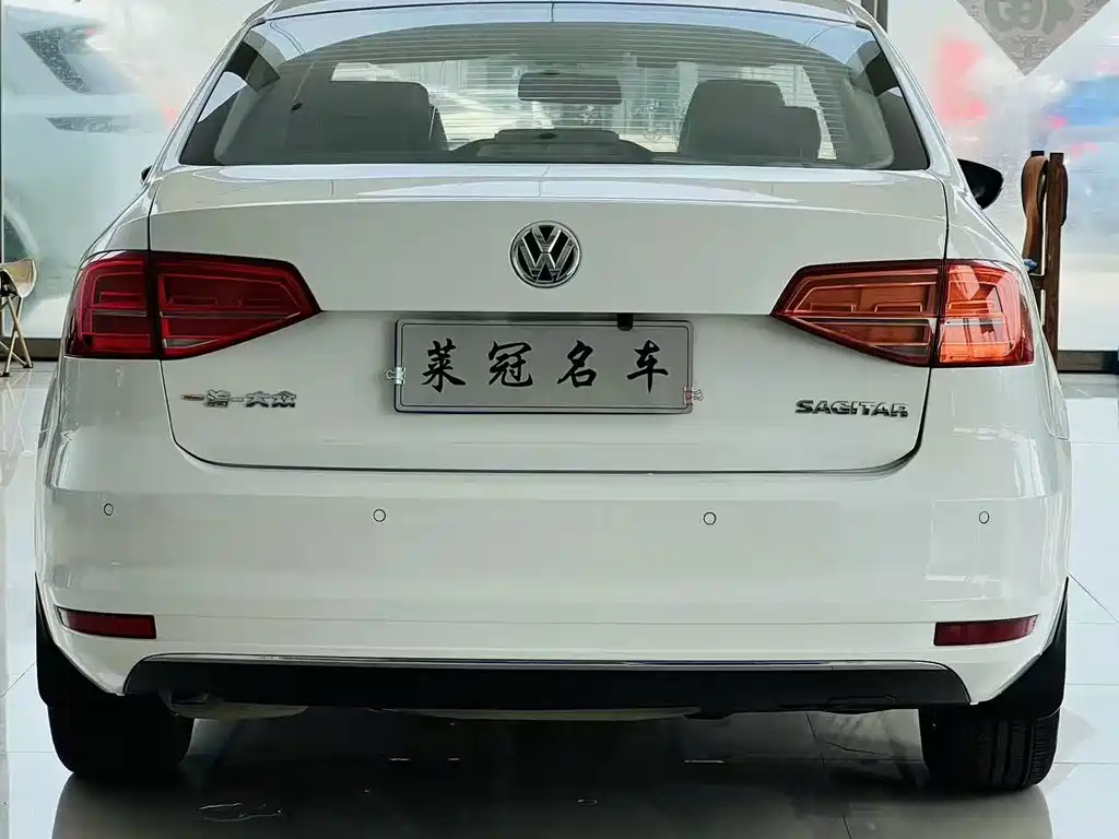Volkswagen Sagitar — миниатюра 5