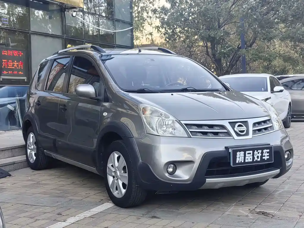 Nissan Livina — миниатюра 3