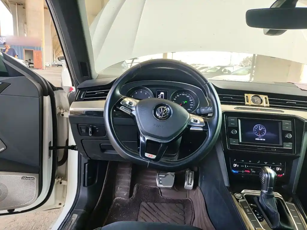 Volkswagen CC — миниатюра 11
