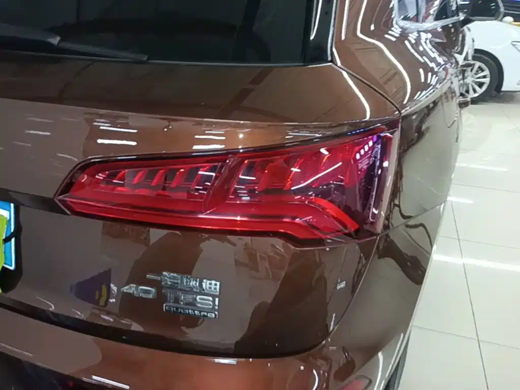 Audi Q5L — миниатюра 8
