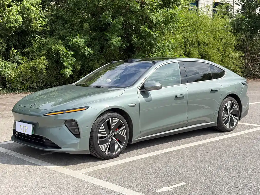 NIO ET7