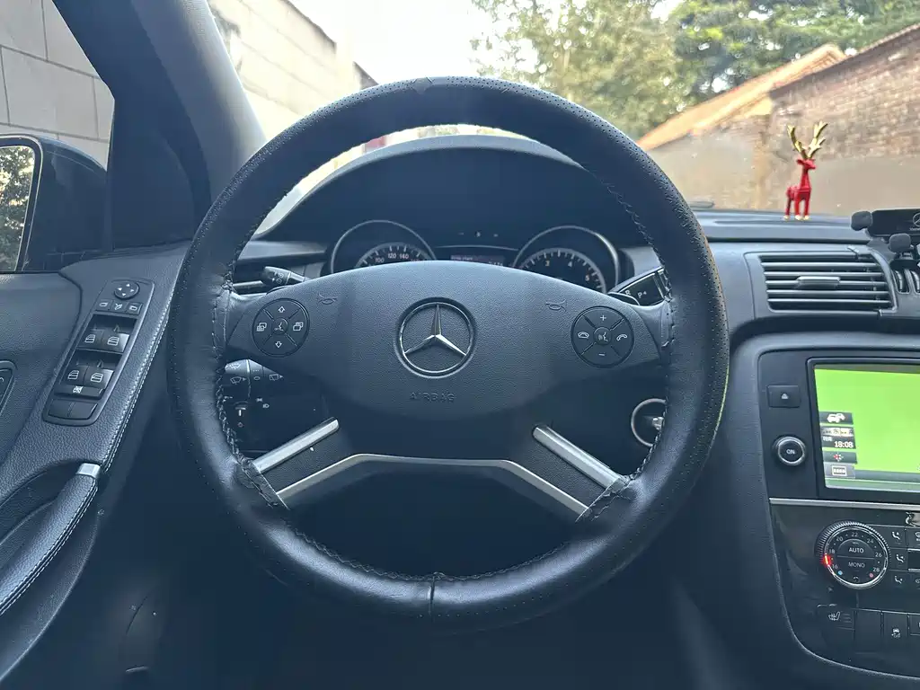 Mercedes-Benz R-Class — миниатюра 10