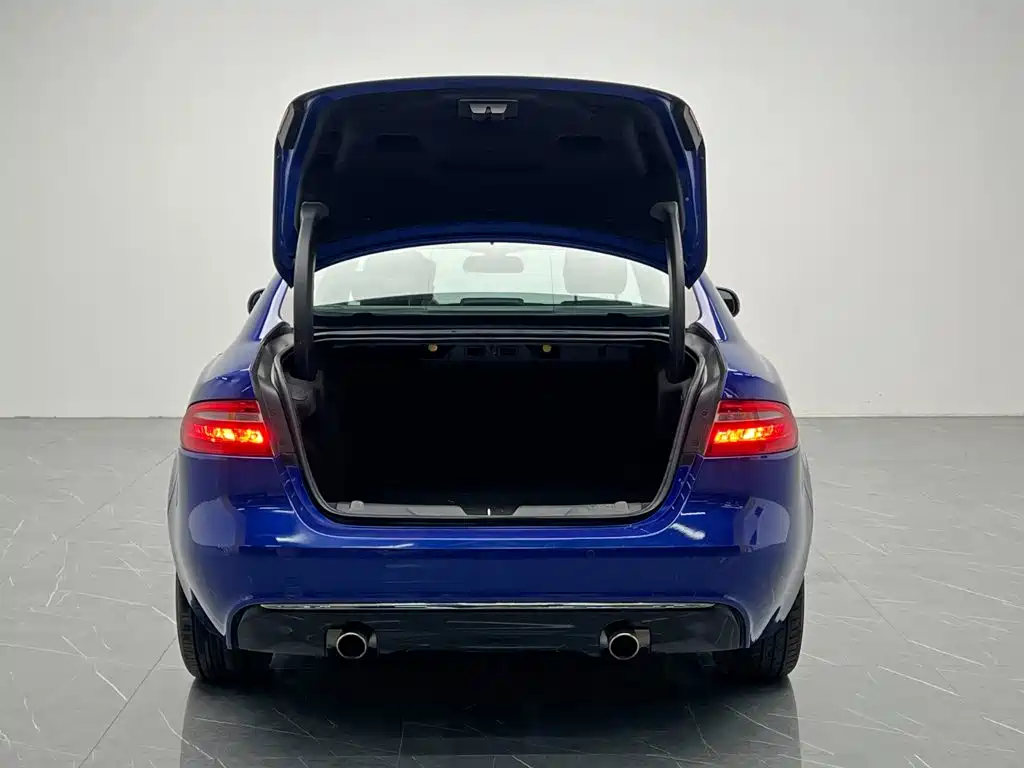 Jaguar XEL — миниатюра 9
