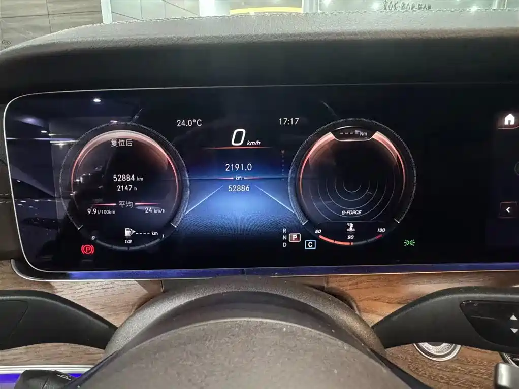 Mercedes-Benz E-Class — миниатюра 12
