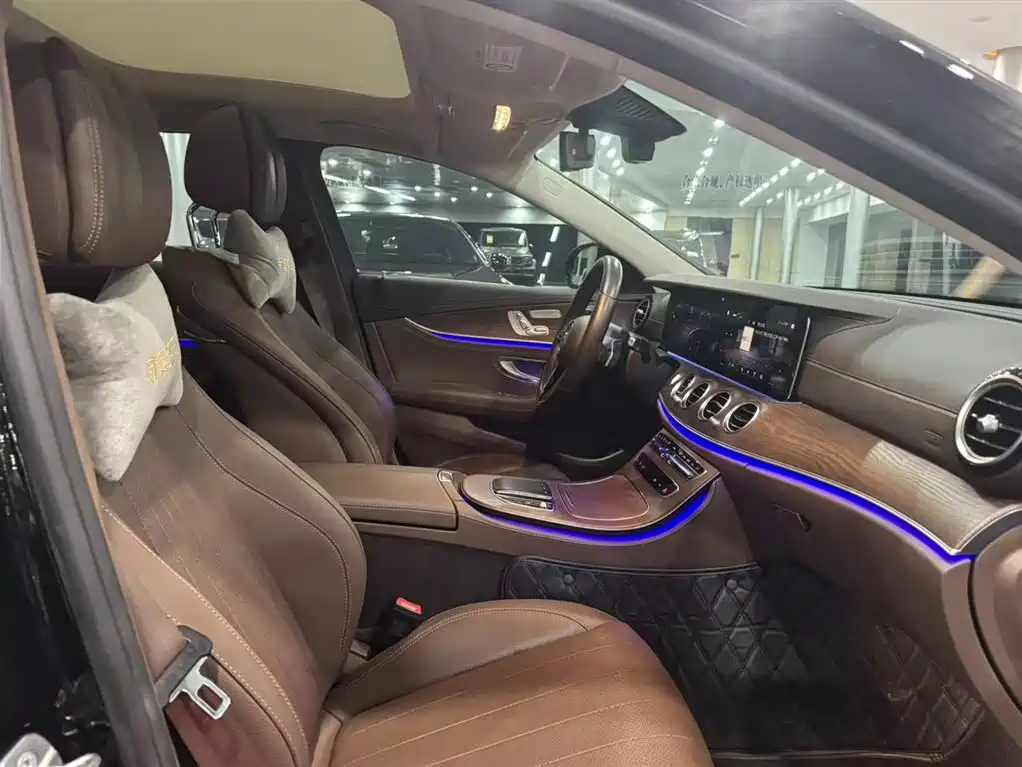 Mercedes-Benz E-Class — миниатюра 20