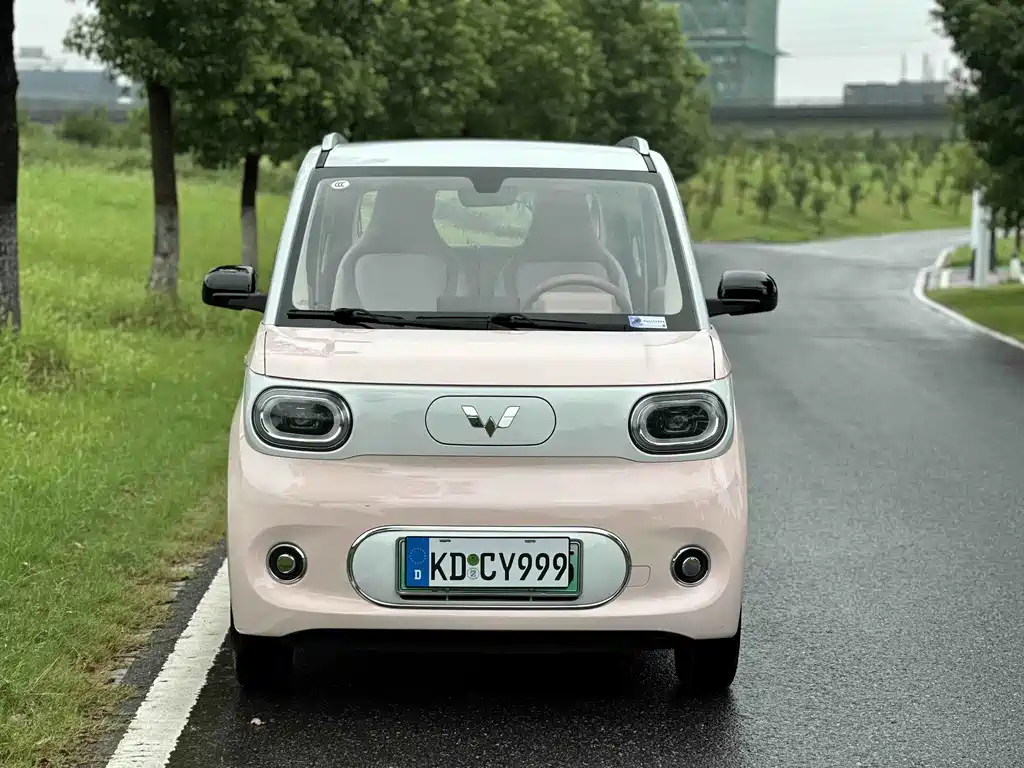 Wuling MINIEV — миниатюра 13