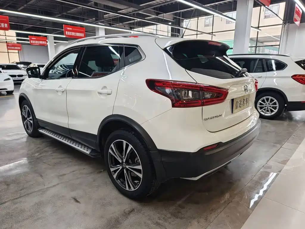 Nissan Qashqai — миниатюра 10