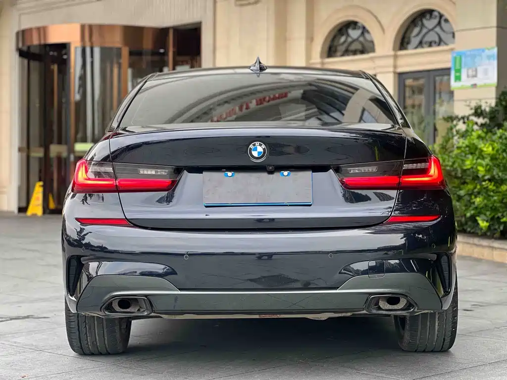 BMW 3 Series — миниатюра 10