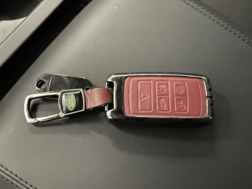Land Rover Defender — миниатюра 29