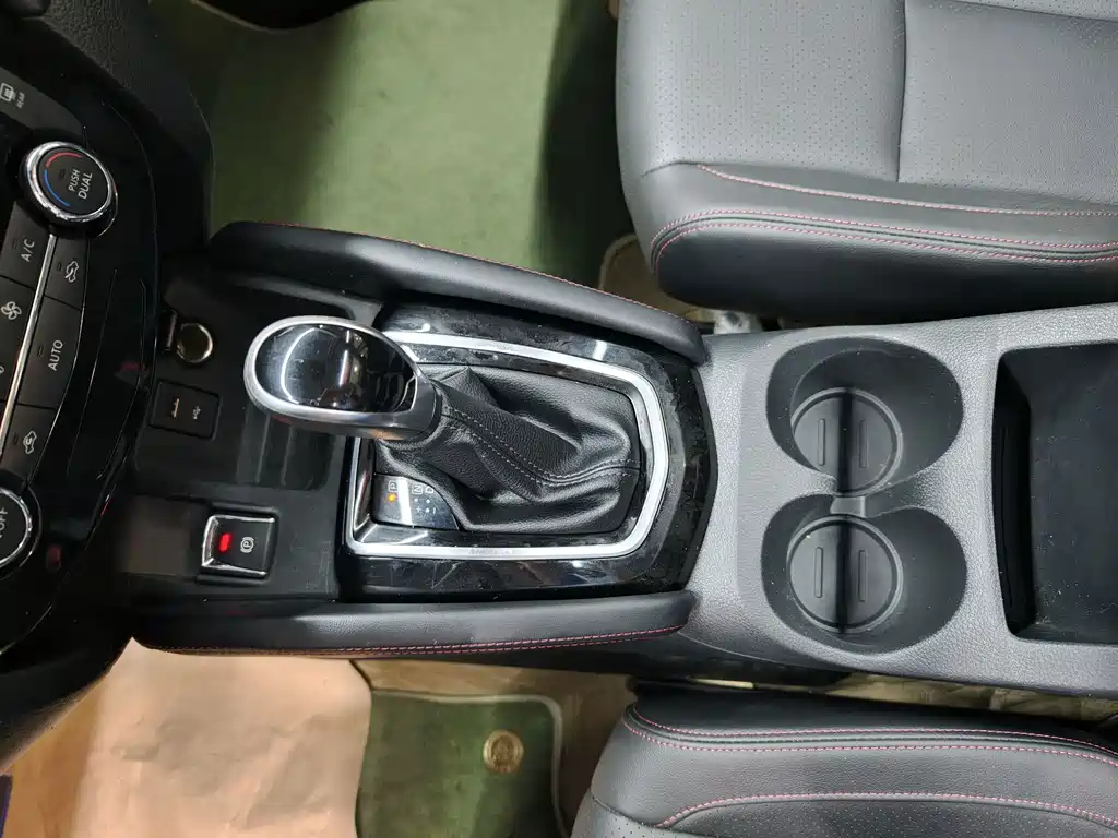 Nissan Qashqai — миниатюра 12