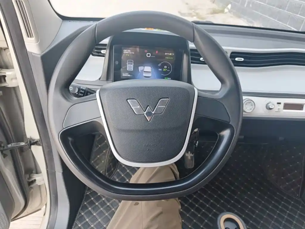 Wuling MINIEV — миниатюра 11