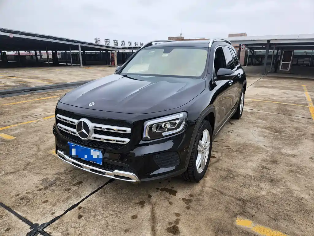 Mercedes-Benz GLB 2021