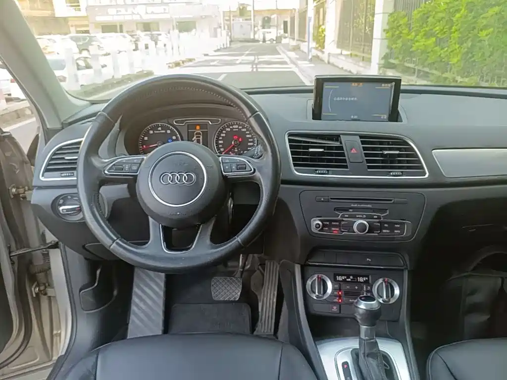 Audi Q3 — миниатюра 10