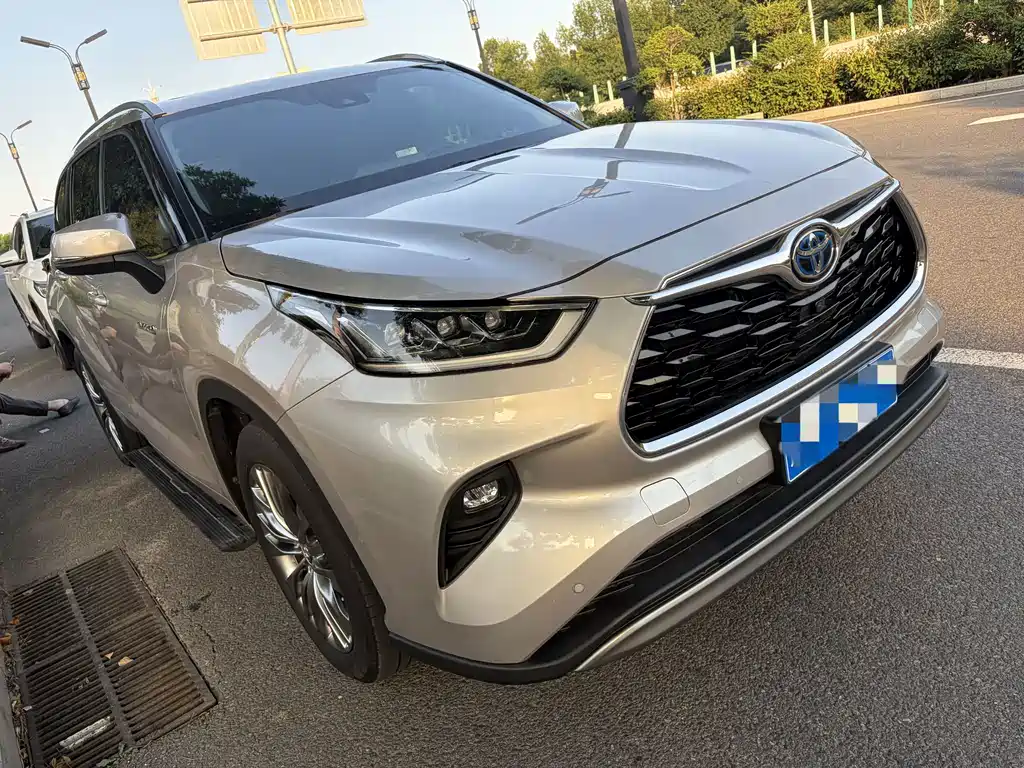 Toyota Highlander — миниатюра 3