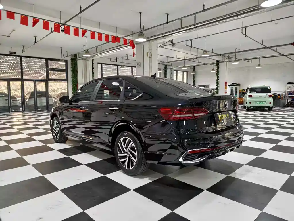 Volkswagen Lavida — миниатюра 4
