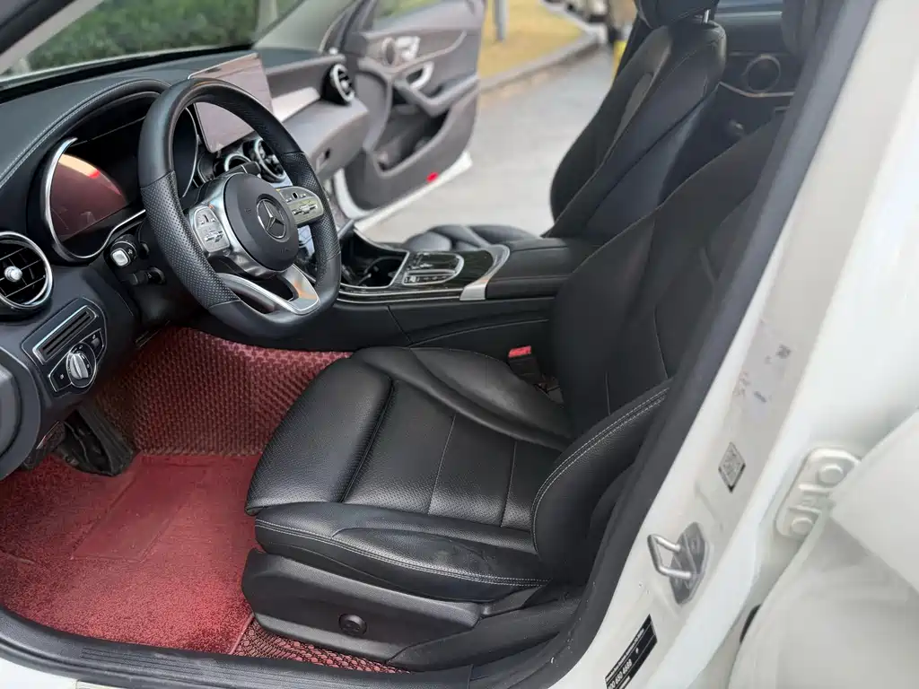 Mercedes-Benz C-Class — миниатюра 4