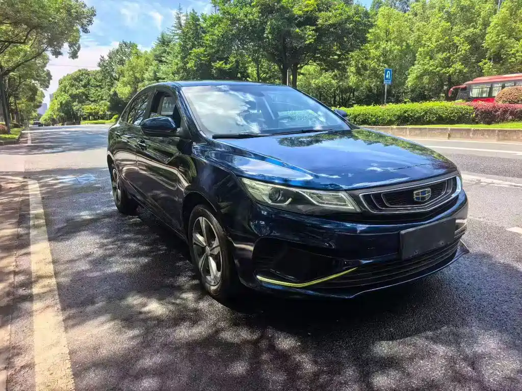 Geely Emgrand GL — миниатюра 3