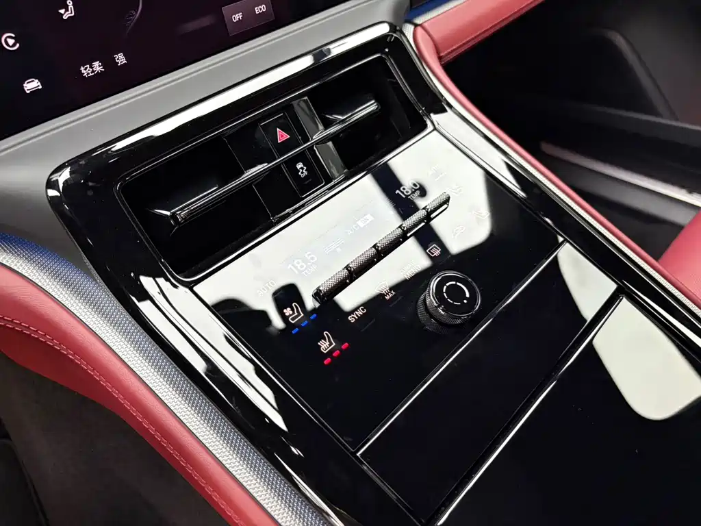 Porsche Panamera — миниатюра 8