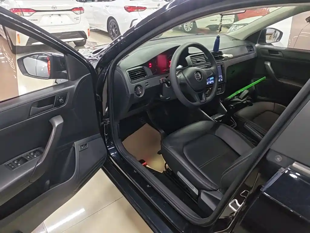 Volkswagen Santana — миниатюра 16