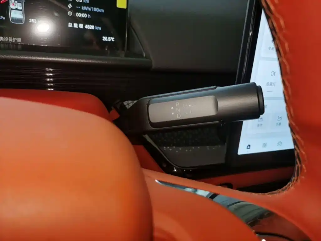 Toyota bZ3X — миниатюра 14