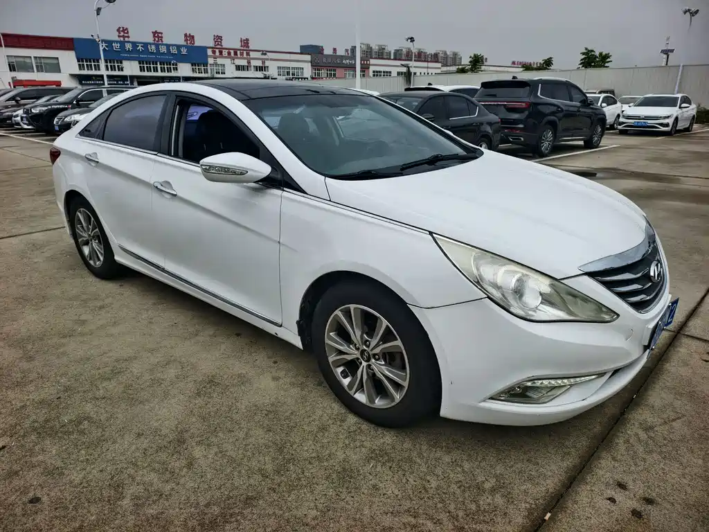 Hyundai Sonata — миниатюра 3