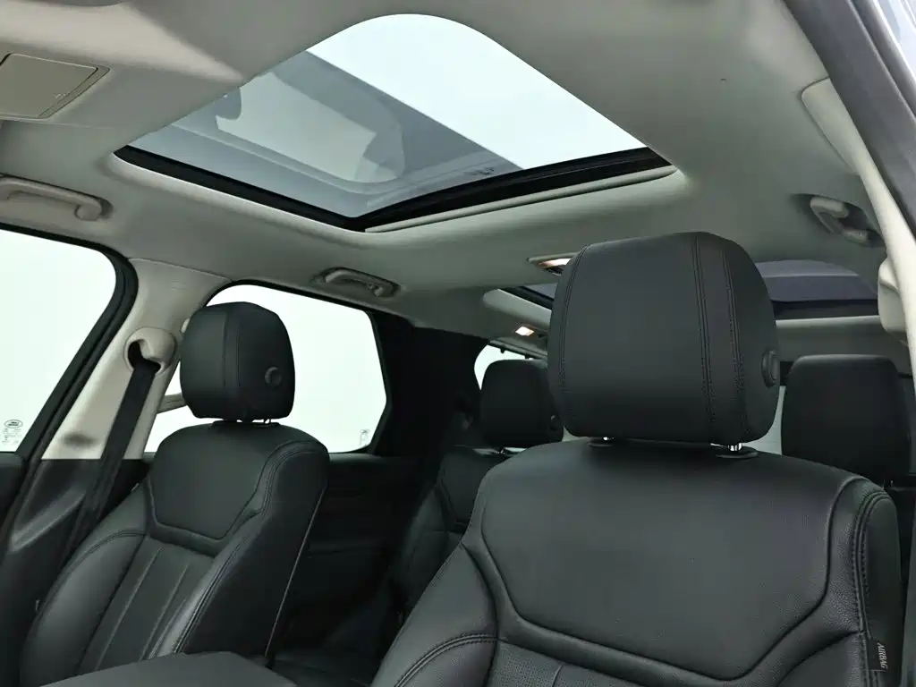 Land Rover Discovery — миниатюра 12