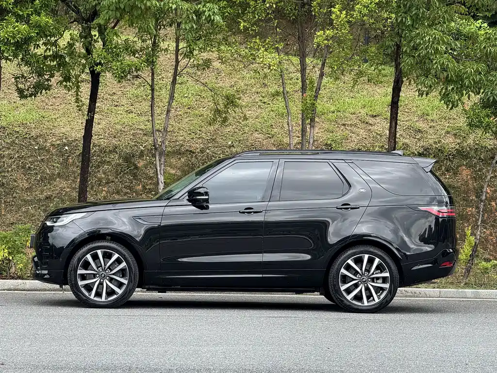 Land Rover Discovery — миниатюра 3