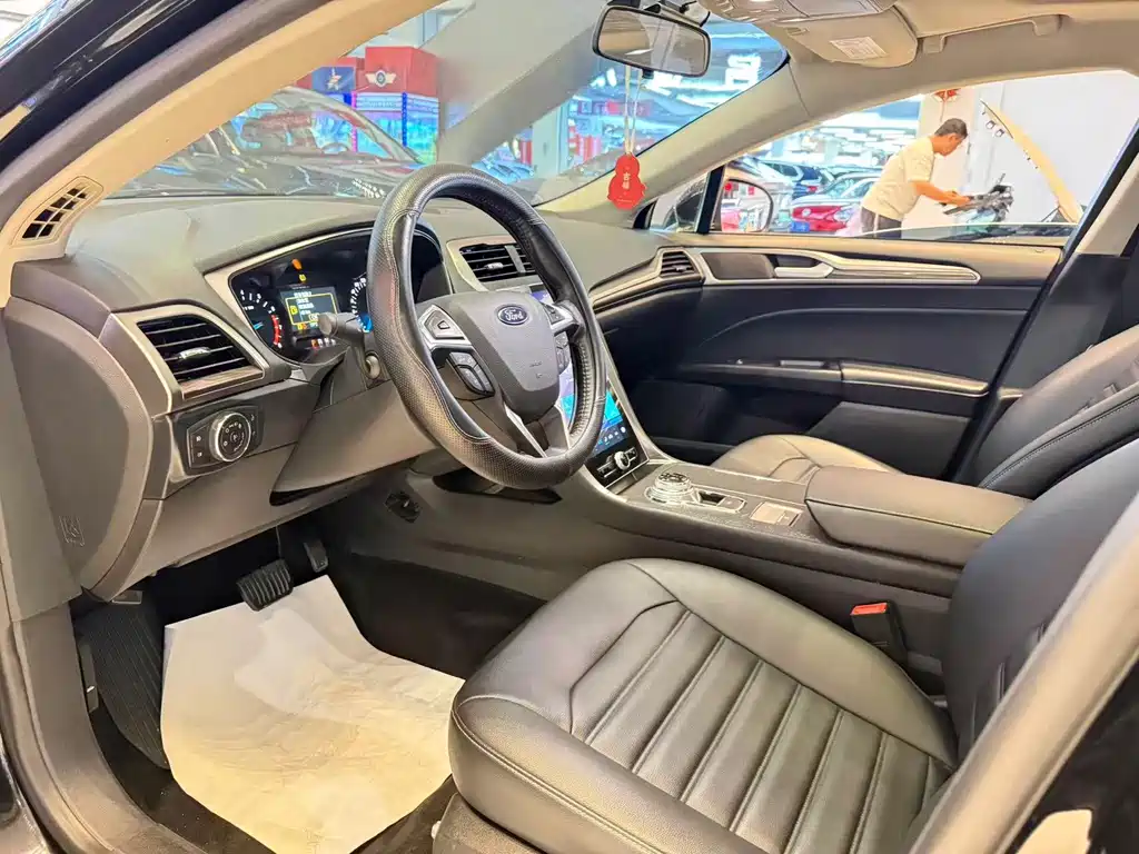 Ford Mondeo — миниатюра 5
