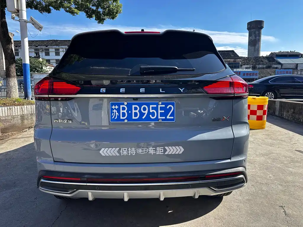 Geely Boyue — миниатюра 4